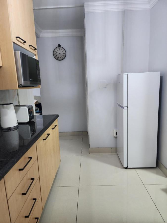 1205onthegoldenmile - 4 Sleeper Ocean View With Pool & Braai At 10 South Apartment *